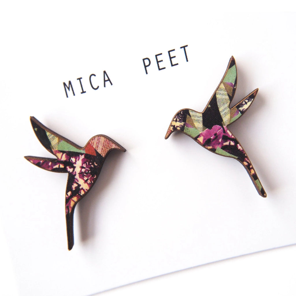 Earth and Elements Jewellery

https://www.earthandelements.co.uk › products › hummingbird-stud-earrings