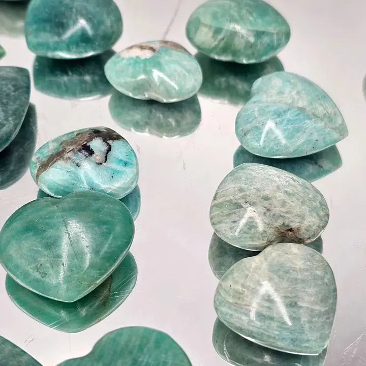 Earth and Elements Jewellery

https://www.earthandelements.co.uk › products › amazonite-crystal-pocket-hearts