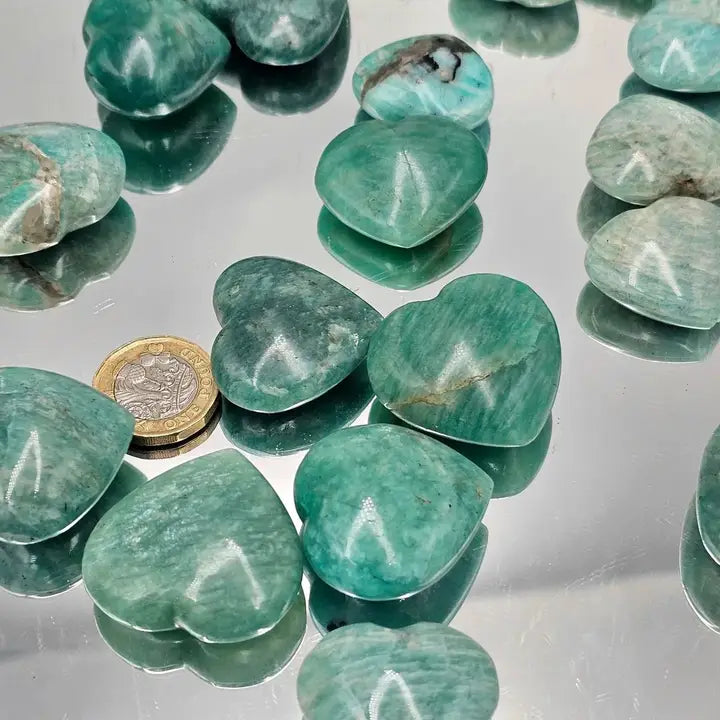 Earth and Elements Jewellery

https://www.earthandelements.co.uk › products › amazonite-crystal-pocket-hearts