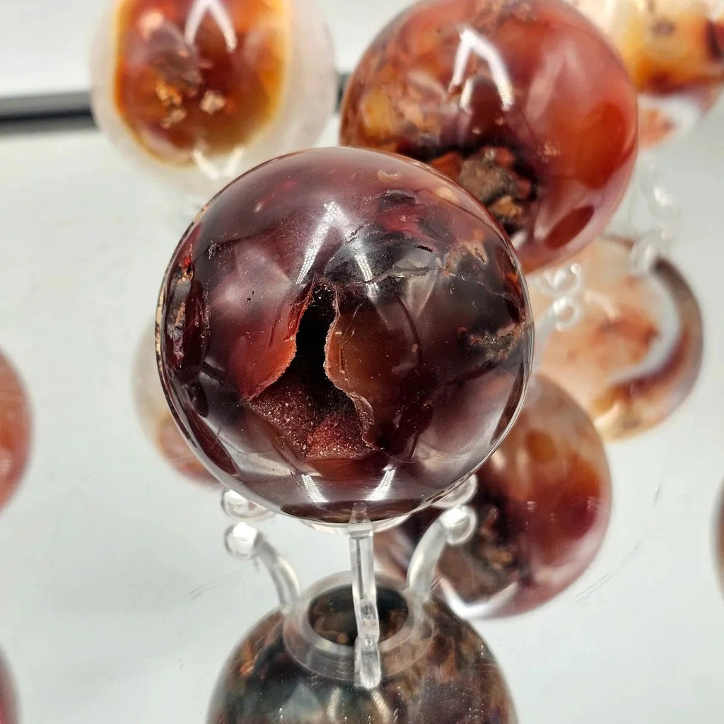 Earth and Elements Jewellery

https://www.earthandelements.co.uk › products › large-carnelian-crystal-sphere-2-75