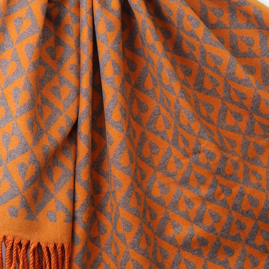 Earth and Elements Jewellery

https://www.earthandelements.co.uk › products › orange-geo-heart-jacquard-scarf-tassels